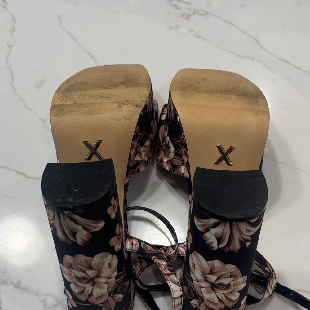 Express Floral Platform Heels - Purple and Cream - Picture 9 of 11